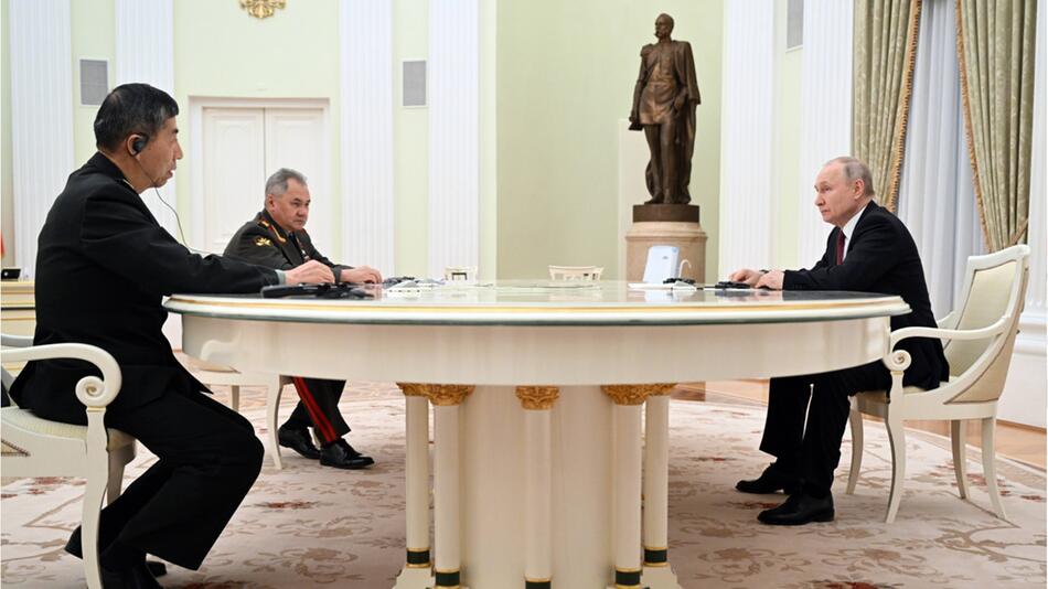 Li Shangfu, Wladimir Putin