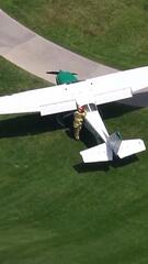 Kalifornien: Flugzeug muss auf Golfplatz notlanden